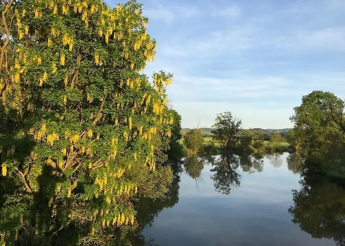 With 2 Bedrooms * Morschen